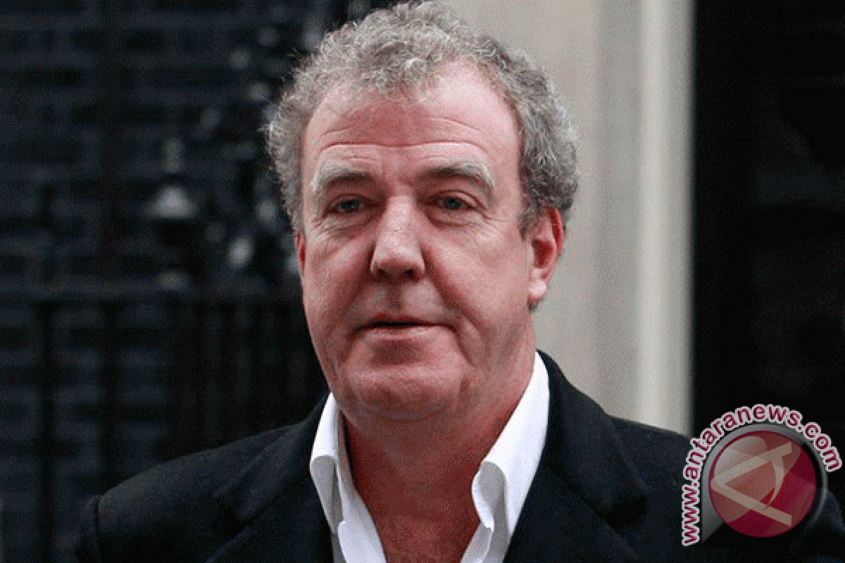 BBC pecat produser "Top Gear"