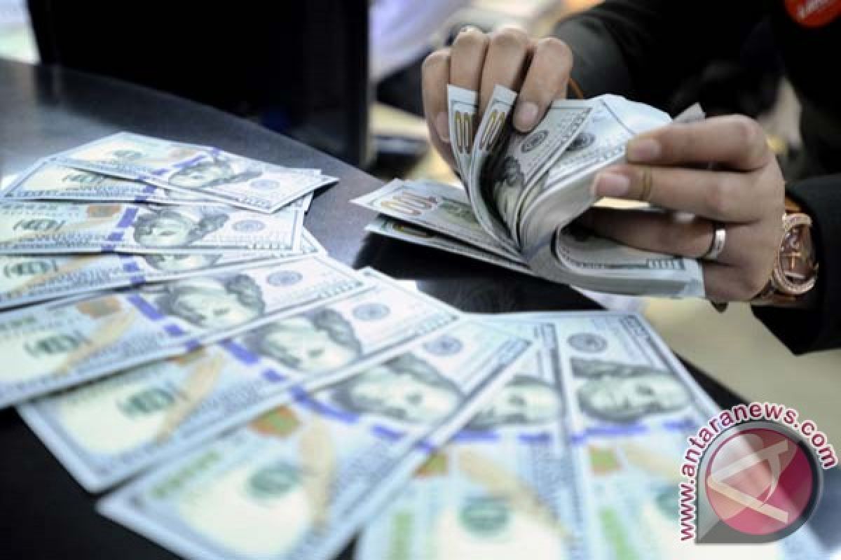 Rupiah jumat pagi melemah menjadi Rp13.058