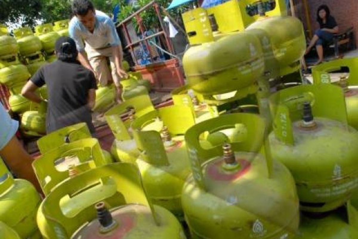 Tertib, Pemilik Pangkalan Elpiji Wajib Pasang Papan Nama