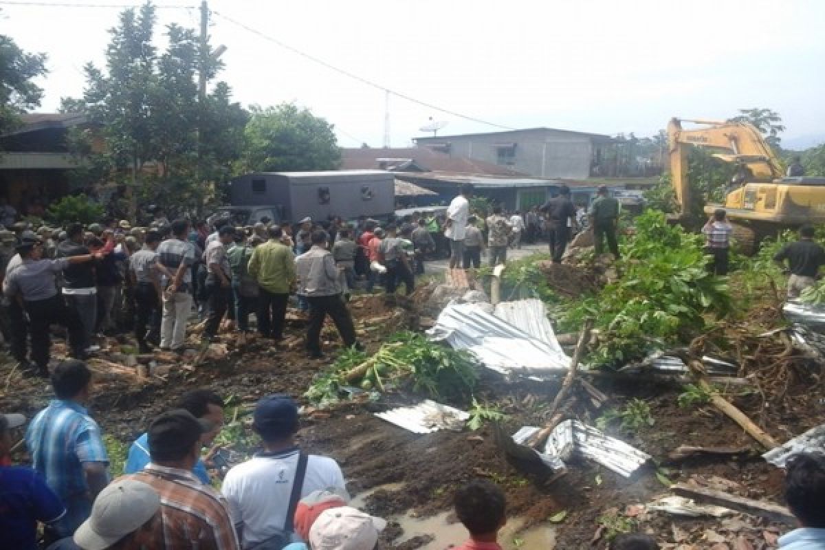 Pengadilan Eksekusi Lahan Tanah Jawa