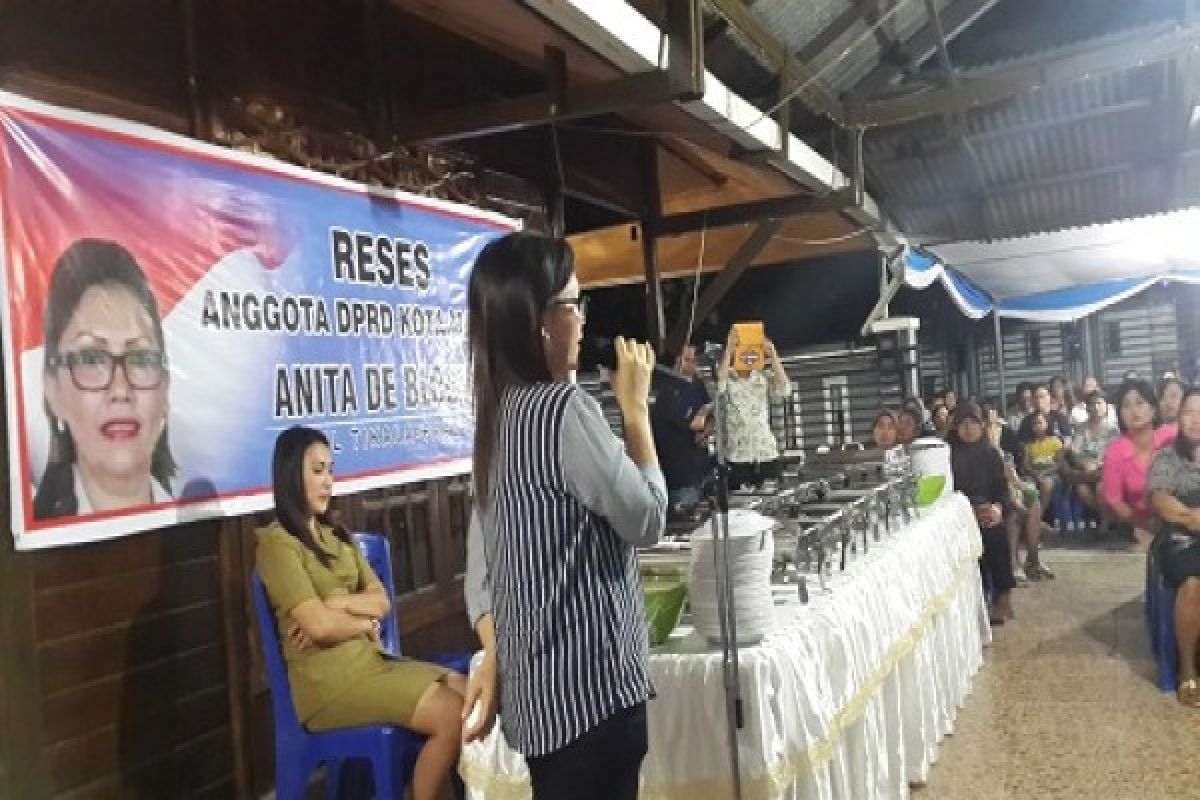 Warga Tikala  sampaikan aspirasi pada Legislator Manado