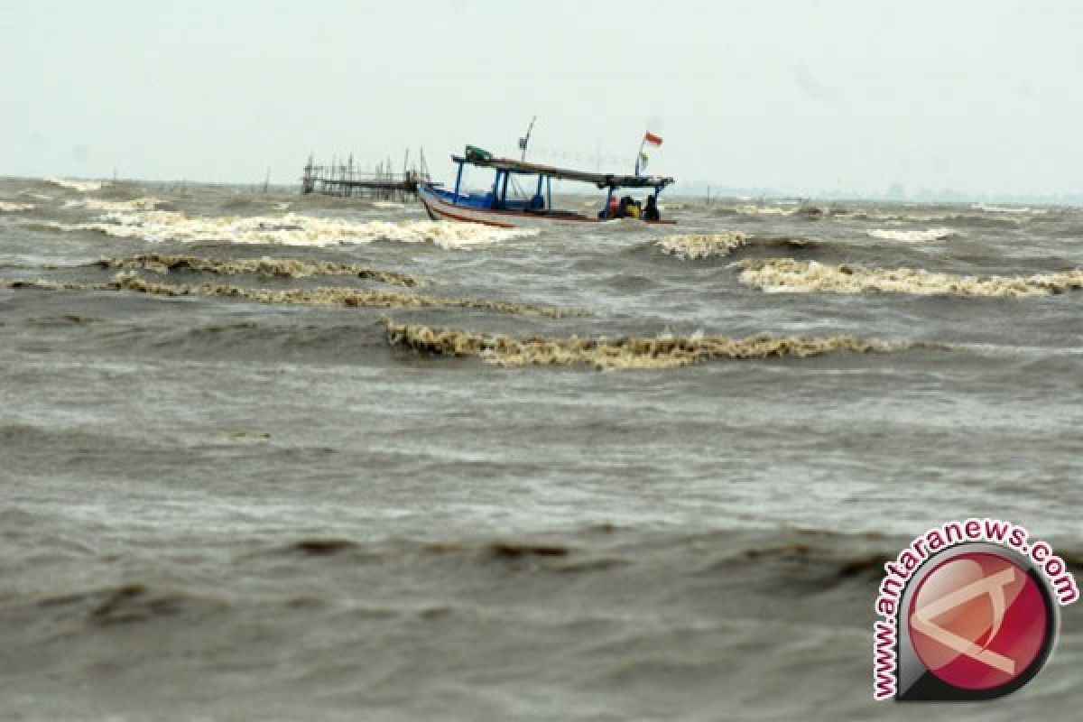 Pasang Air Laut Bangka 2,44 Meter