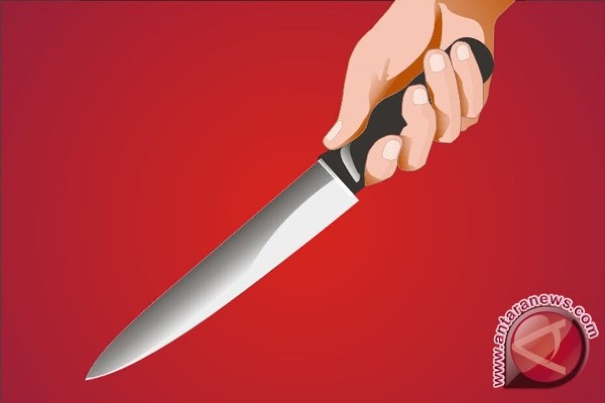 Terduga teroris ini diketahui sering berlatih lempar pisau