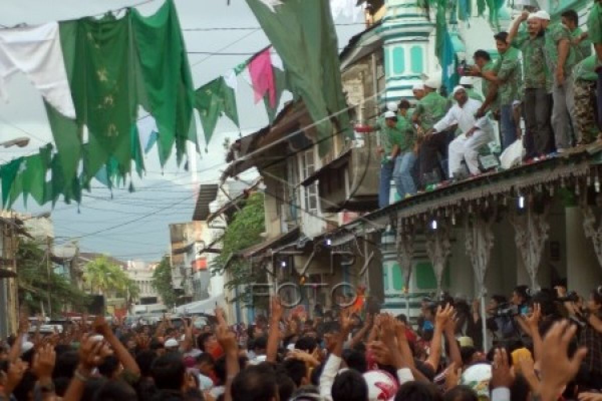 Serak Gulo Simbol Keberkahan Warga Keturunan India