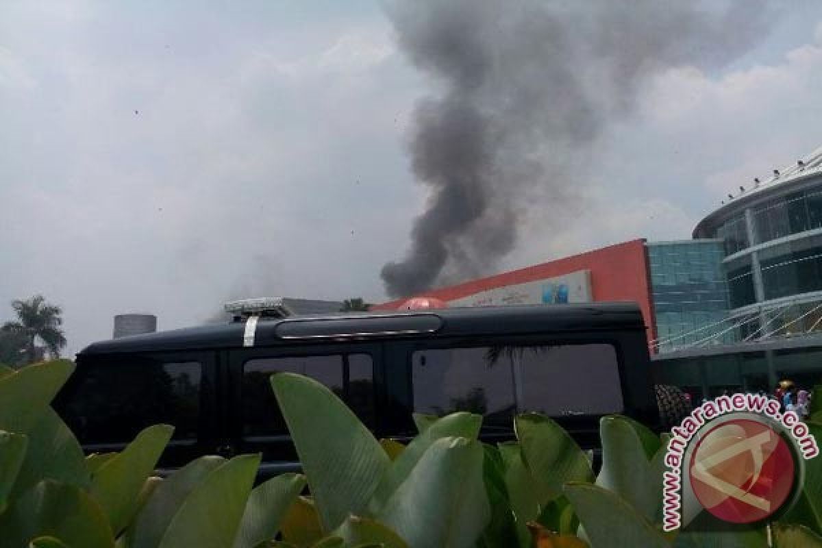 Pusat Perbelanjaan Margo City Depok Terbakar