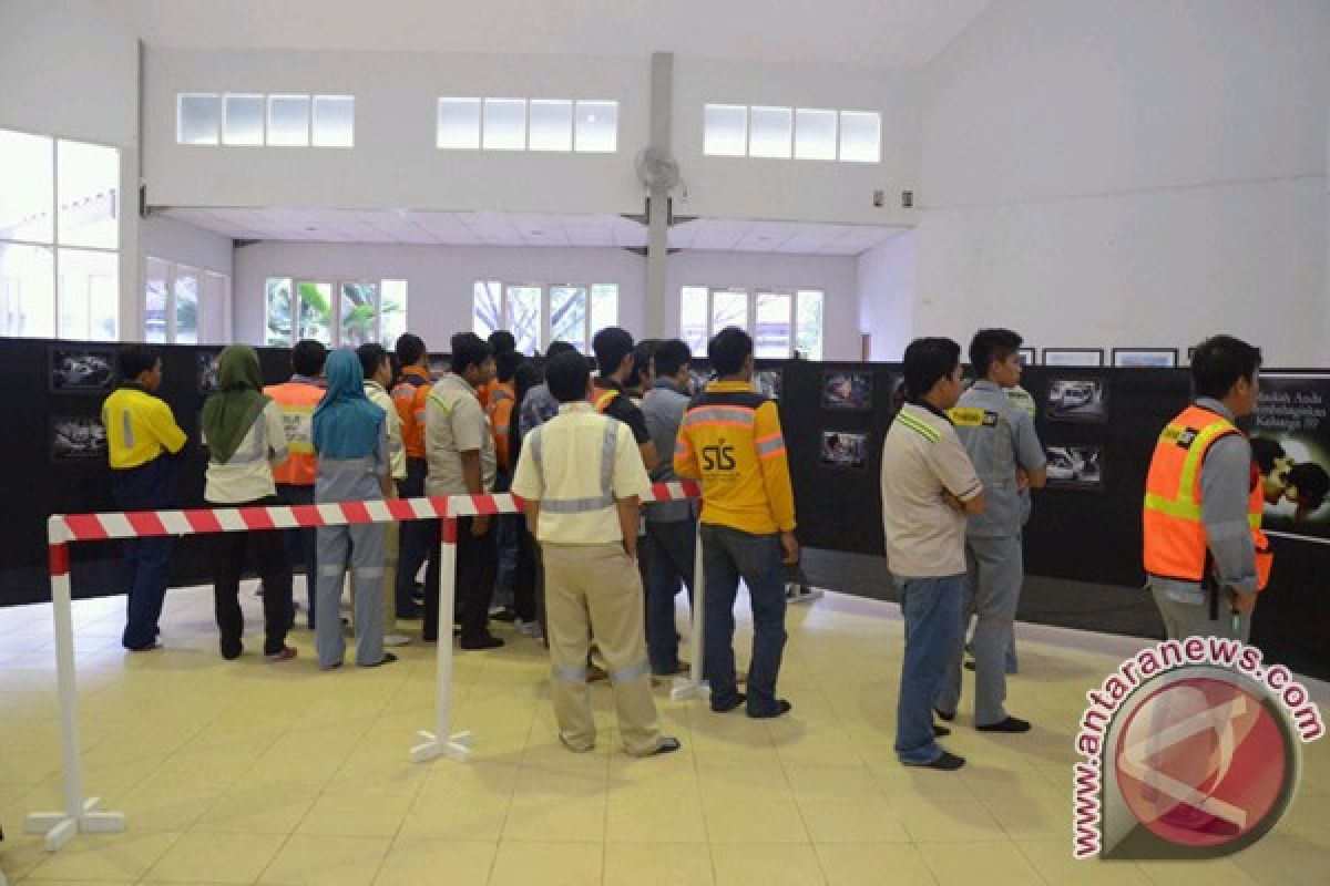 Advertorial - Meriahkan Hari K3, Adaro Gelar Pameran Foto