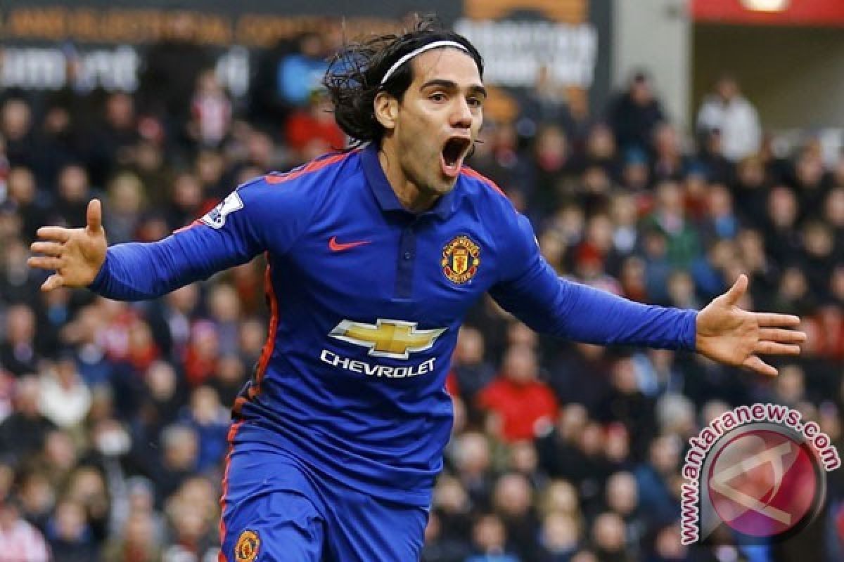 Penyerang MU Falcao Ancam Hengkang Dari Manchester United