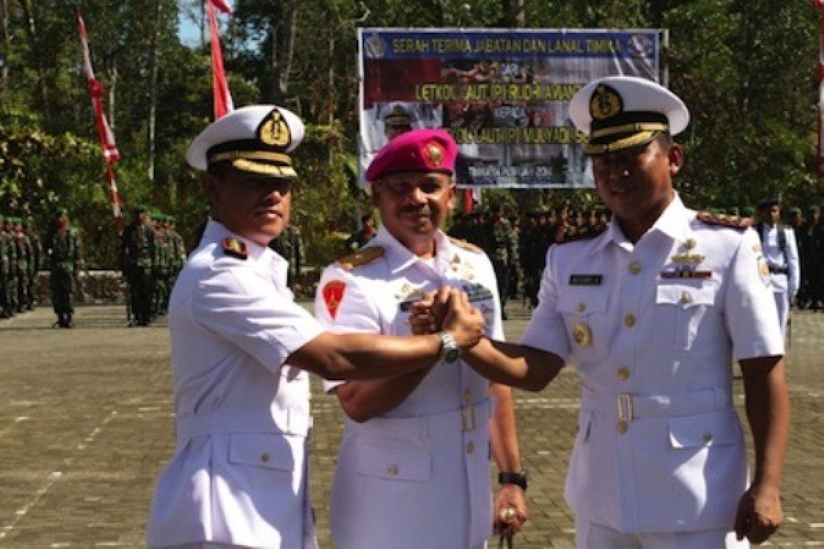 Lanal Timika gandeng LPMAK kelola potensi maritim