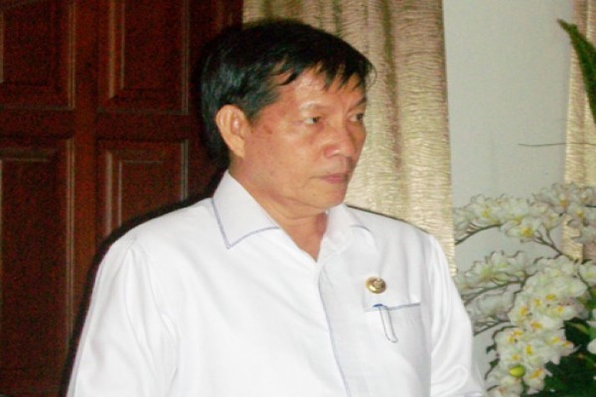 Wali Kota pimpin PD Pasar Manado 