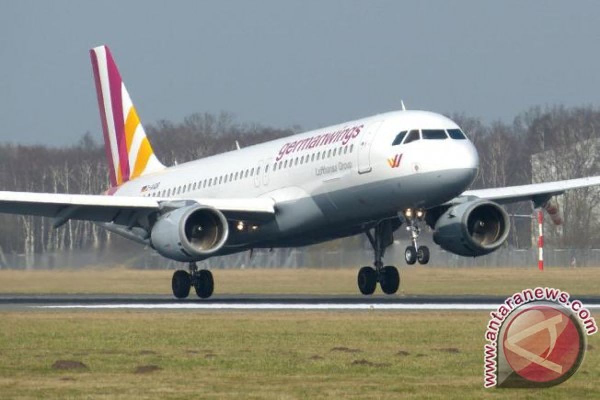 Co-Pilot Sengaja Jatuhkan Pesawat Germanwings?