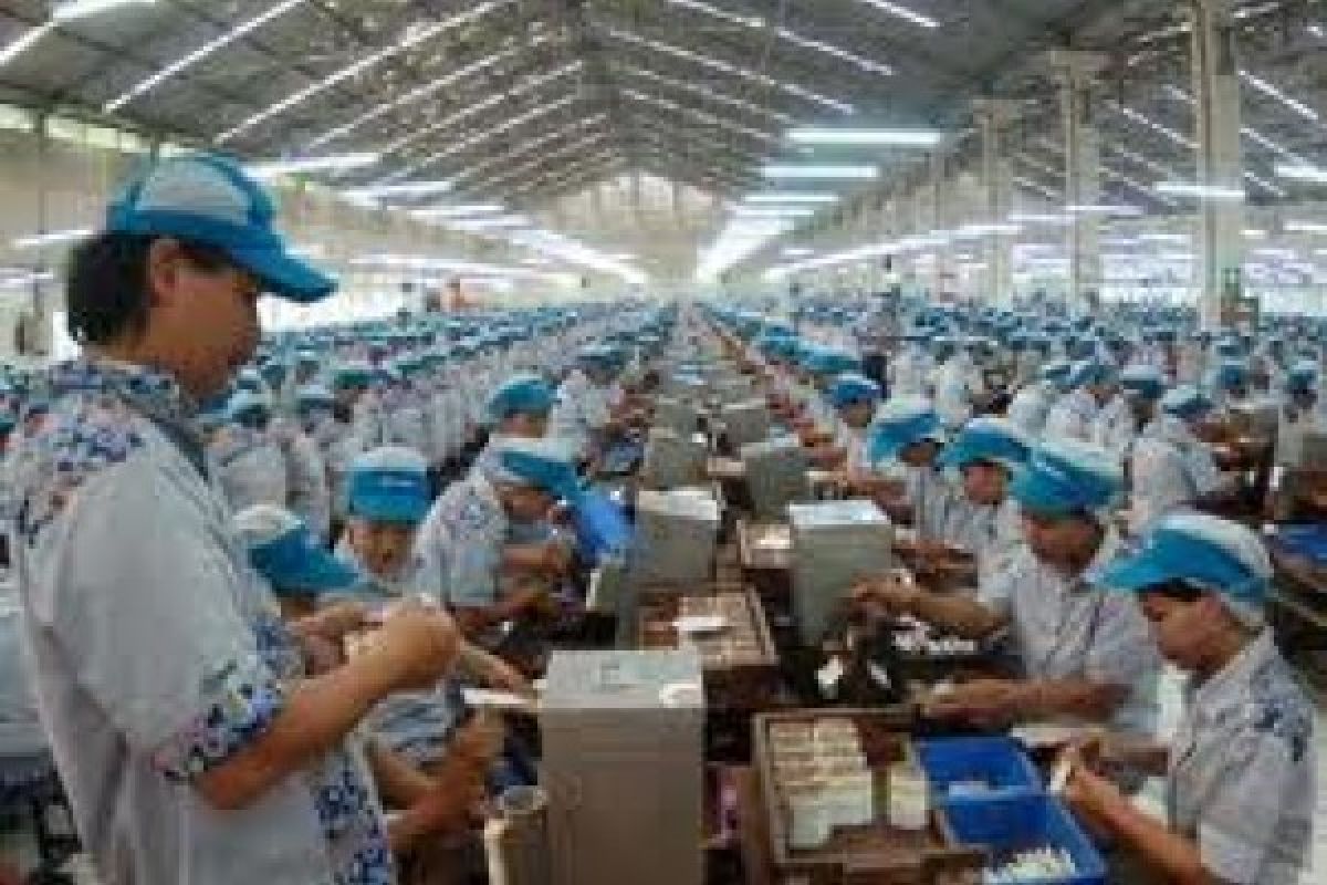 Apindo Jateng: Melemahnya Rupiah Berdampak pada Pemecatan Pekerja