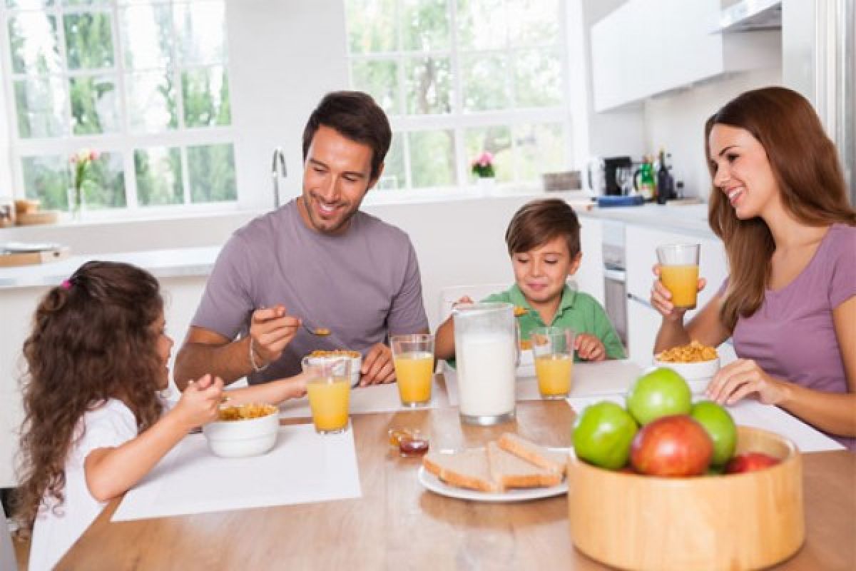 Tingkatkan konsentrasi anak dengan sarapan pagi