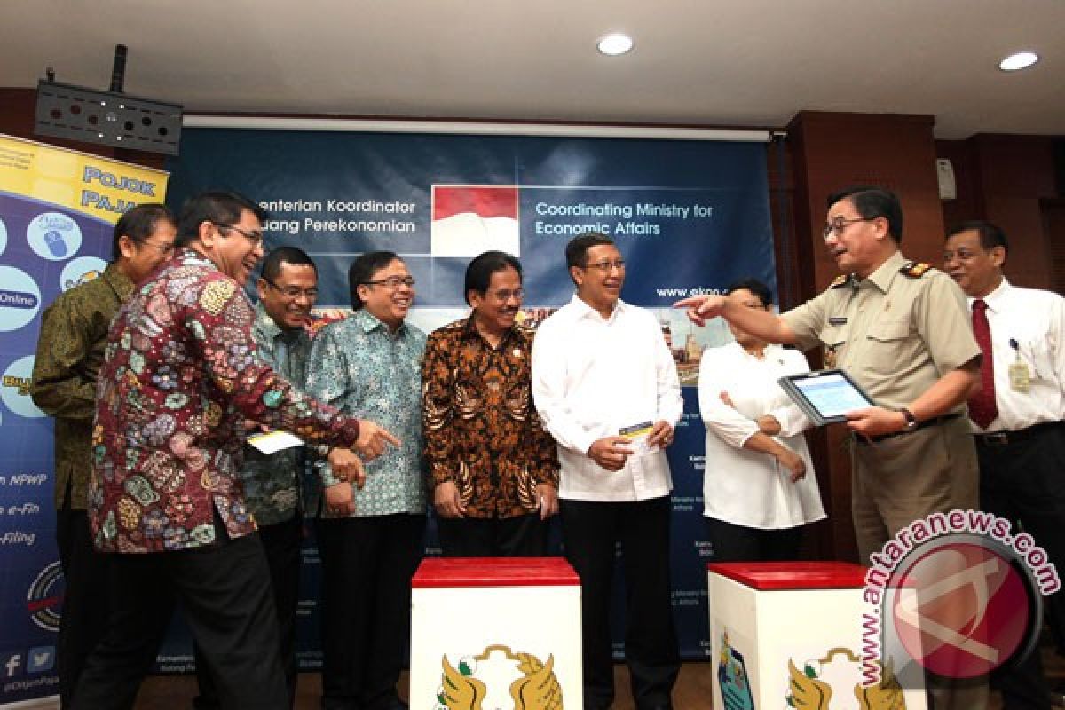 Menteri Agama dan menteri lainnya serahkan SPT di Kemenkeu