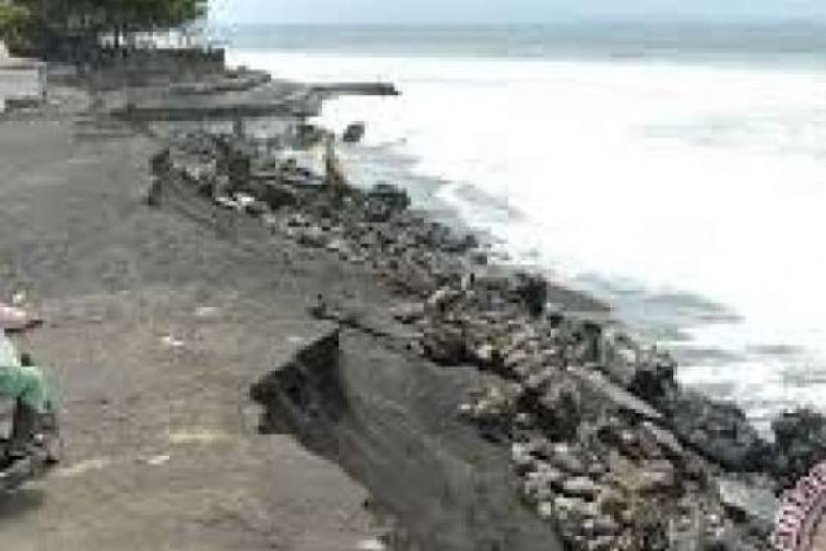  Abrasi Pantai Teluk Rhu Parah