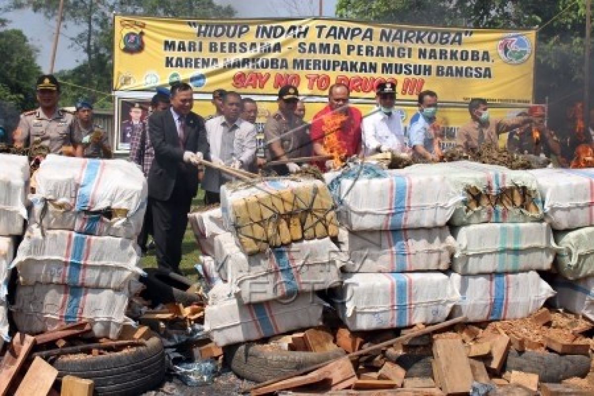 Kejari Lebak Musnahkan Narkoba