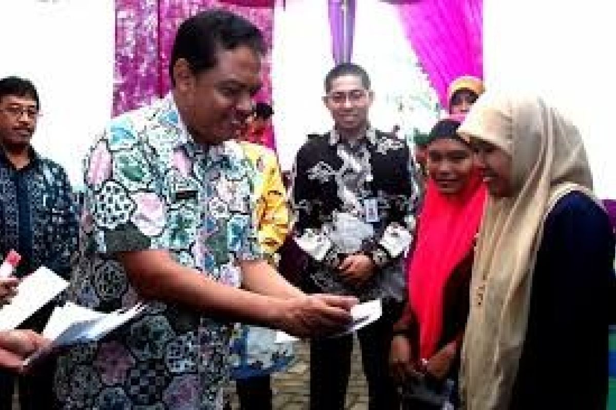 10.029 Warga Miskin Lebak Peroleh Dana Jamsosratu