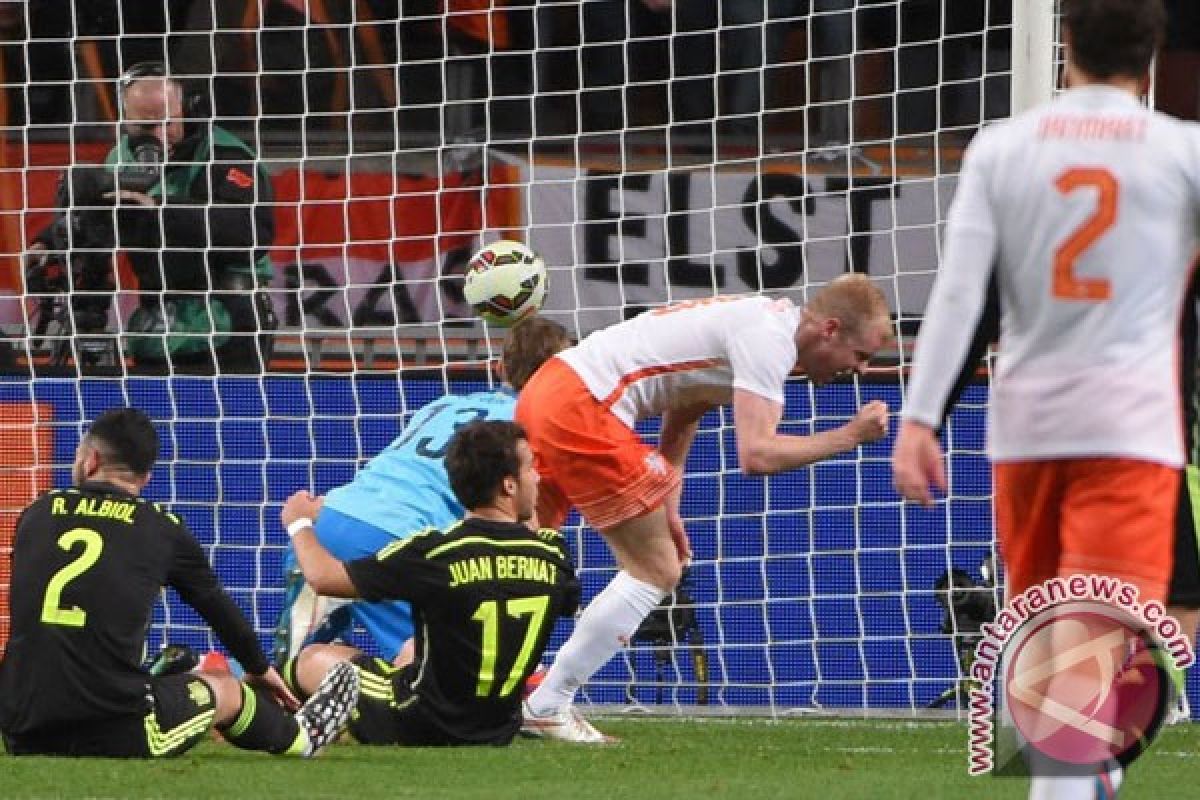 Belanda menang 2-0 atas Spanyol