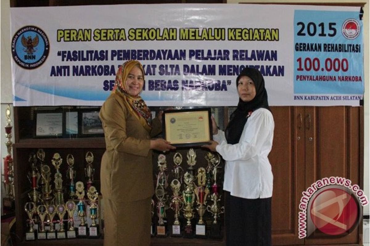 BNNK Aceh Selatan Tes Urine Siswa SMA/Sederajat