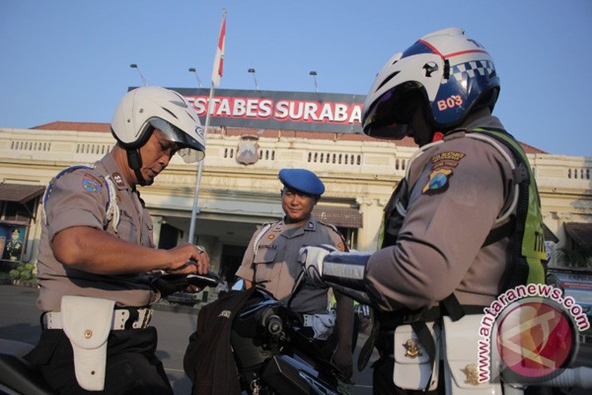 Polisi tak disiplin dihukum layani jemaah di masjid