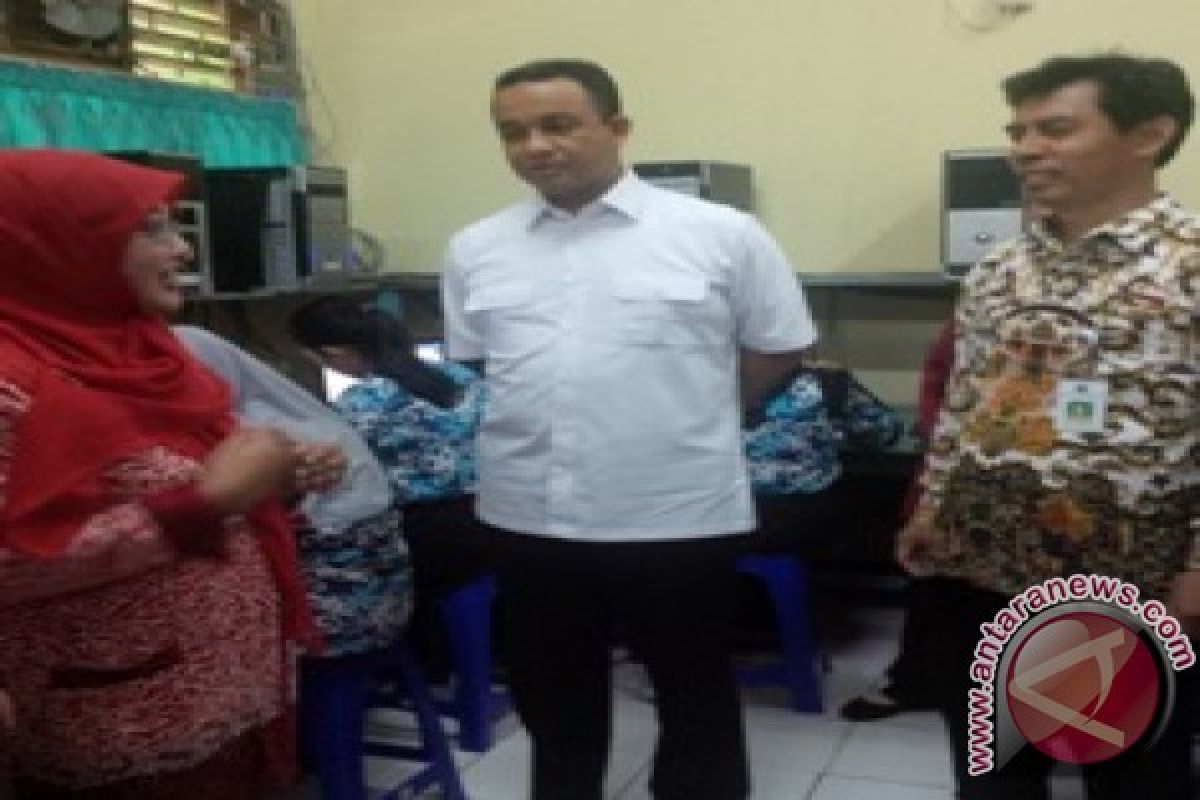 Mendikbud Pantau Persiapan UN SMK/SMA Putra Bangsa