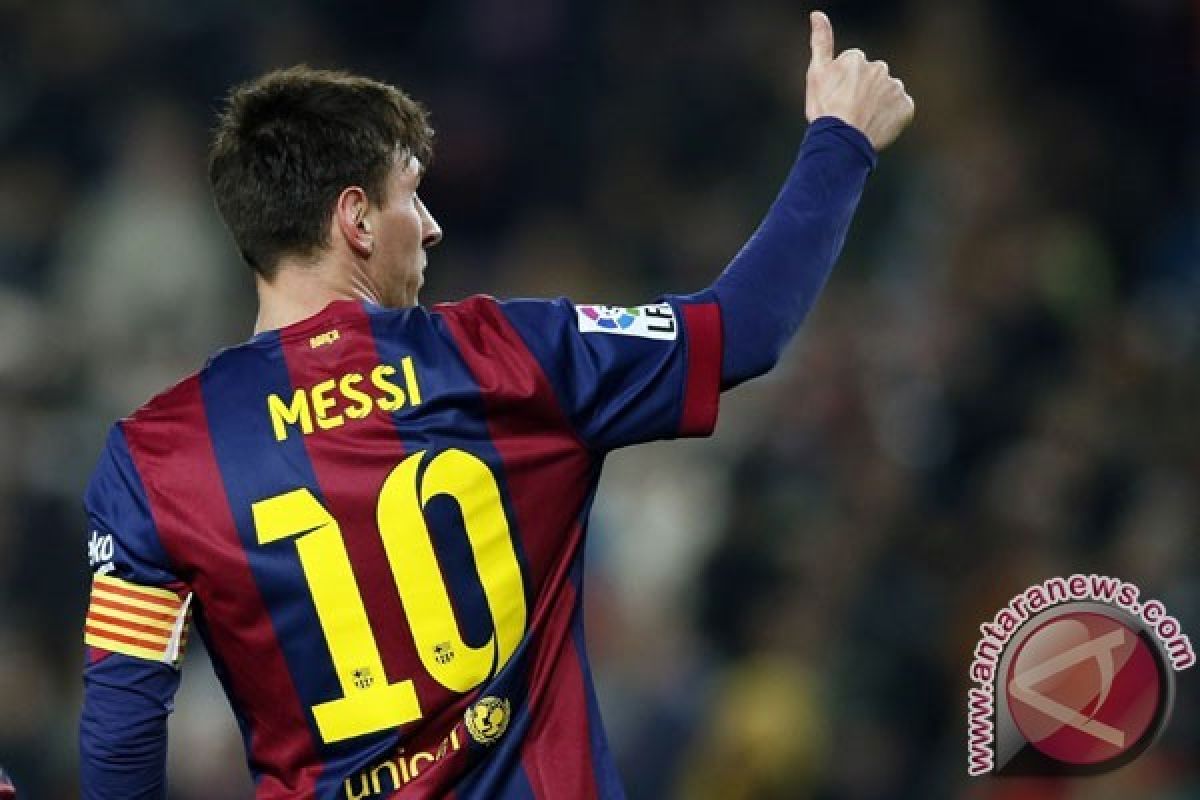   Messi berubah jadi "total footballer"