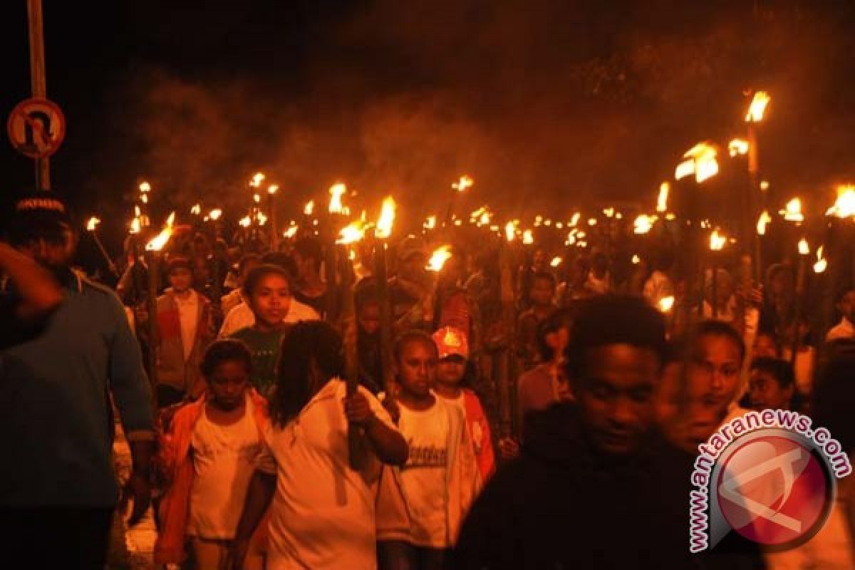 Pawai Obor semarakkan perayaan Paskah di Ambon