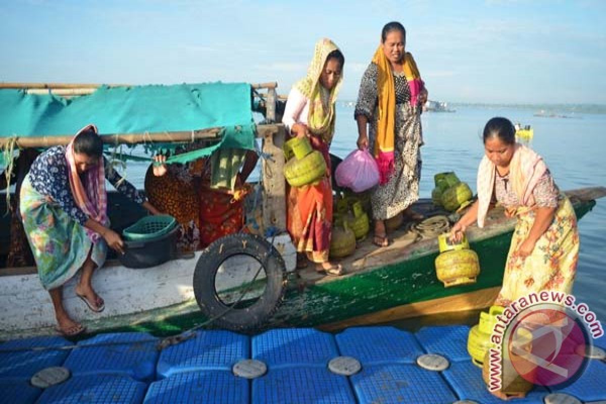 Sulit dapat surat keterangan, diserukan negara akui keberadaan perempuan nelayan