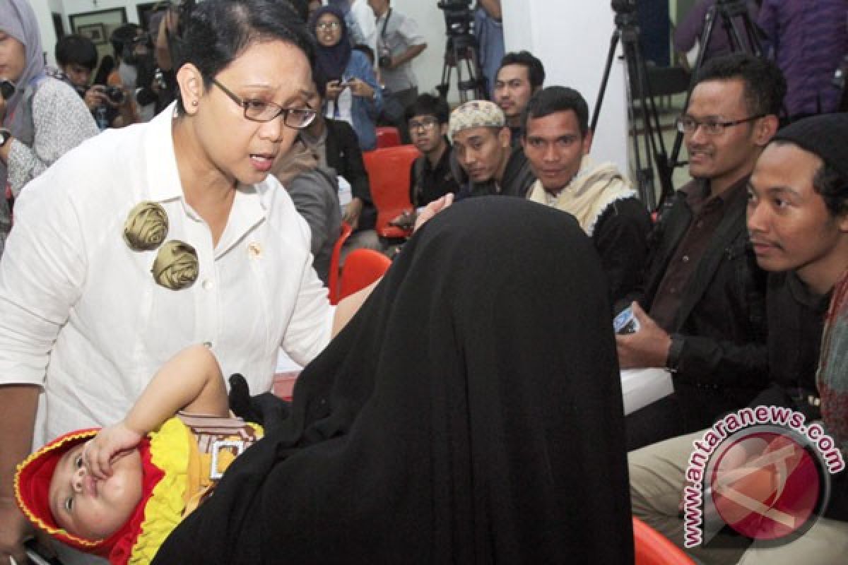 Minister welcomes 91 Indonesian citizens from Yemen