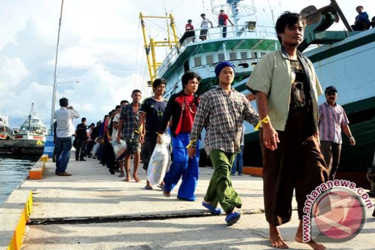 Immigration office to move 194 crew members from Benjina