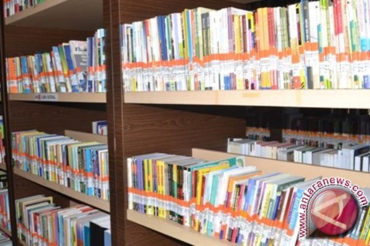 Delapan Perpustakaan Desa Dapat Bantuan Buku 
