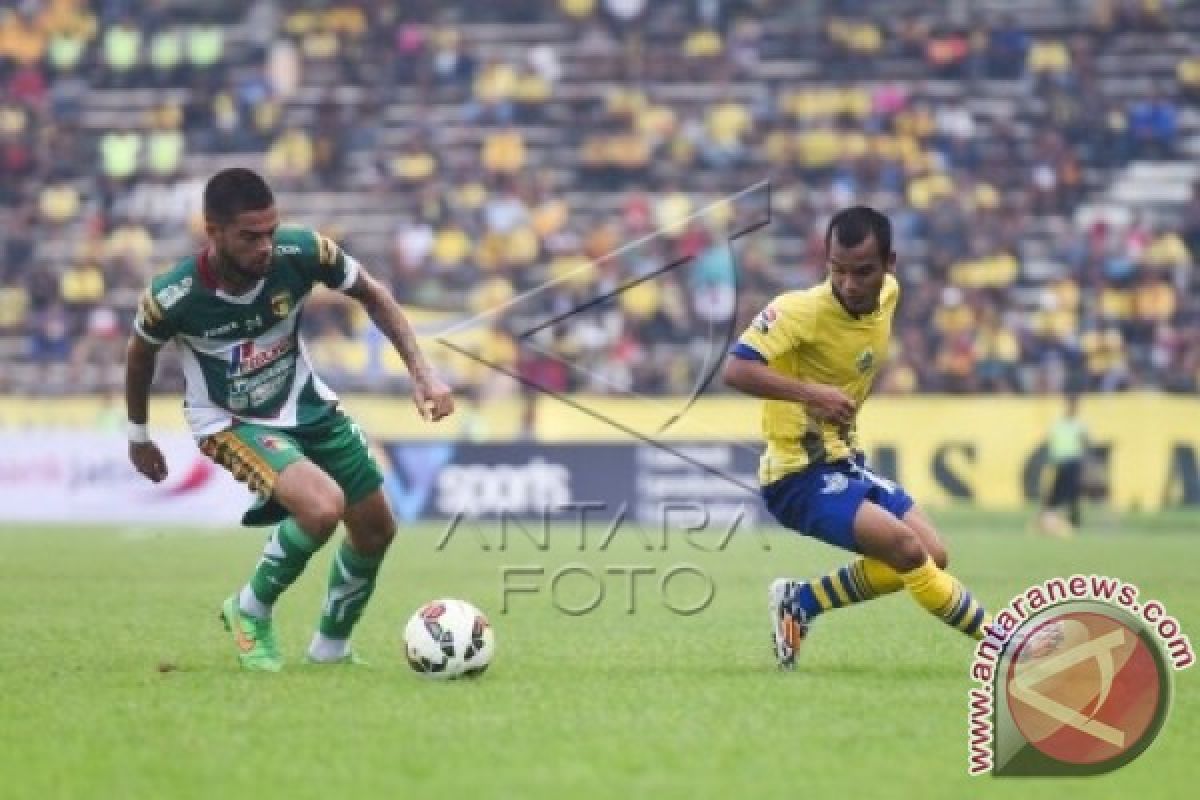 Persegres Tundukkan Mitra Kukar 3-2