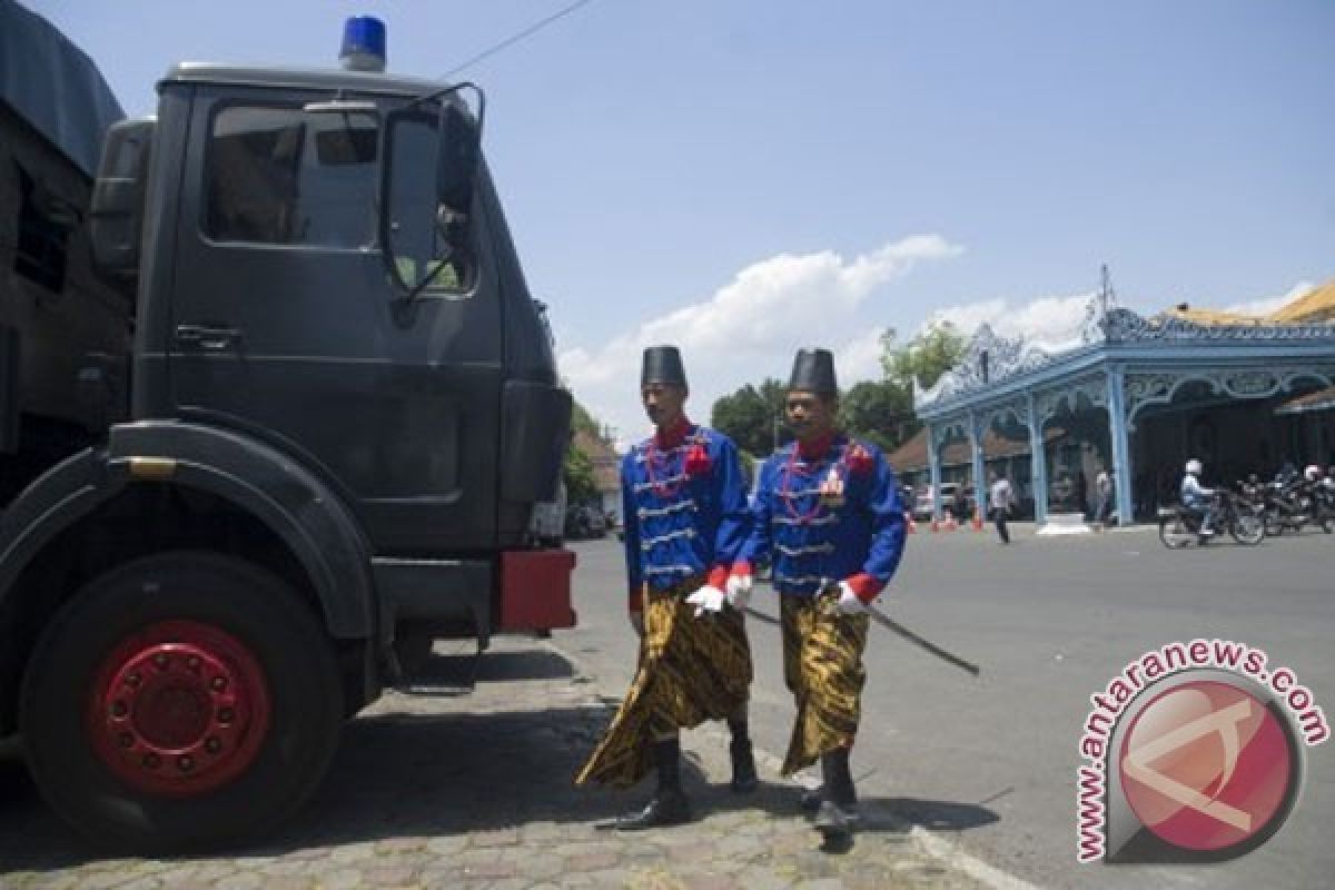 Keraton Solo Wajib Laporkan Penggunaan Uang Sewa Alun-Alun