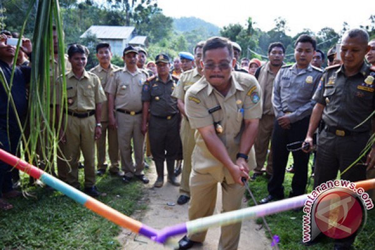 Wakil Bupati Rupinus Buka Pengobatan Gratis di Sunsong