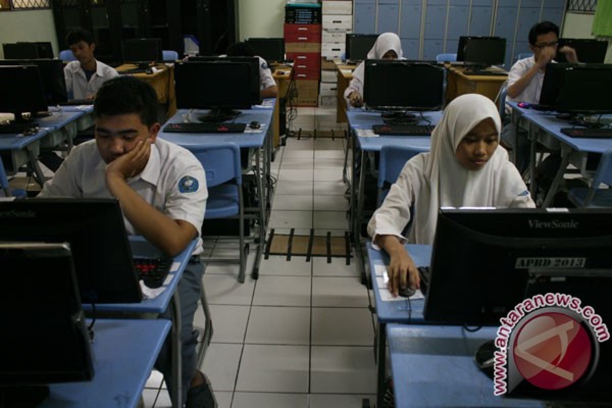 SMAN 3 Sukabumi Jadi Percontohan UN Online