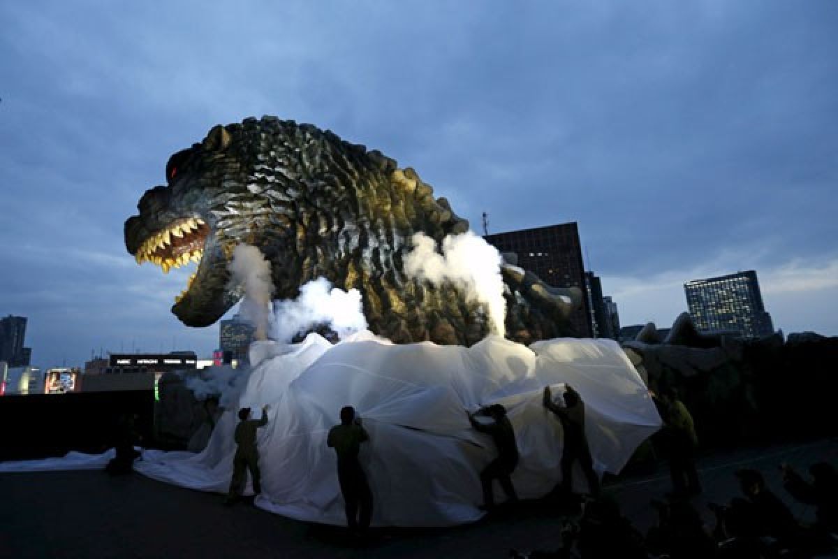 Empat tokoh film Jepang raih Arigato Award, salah satunya Godzilla