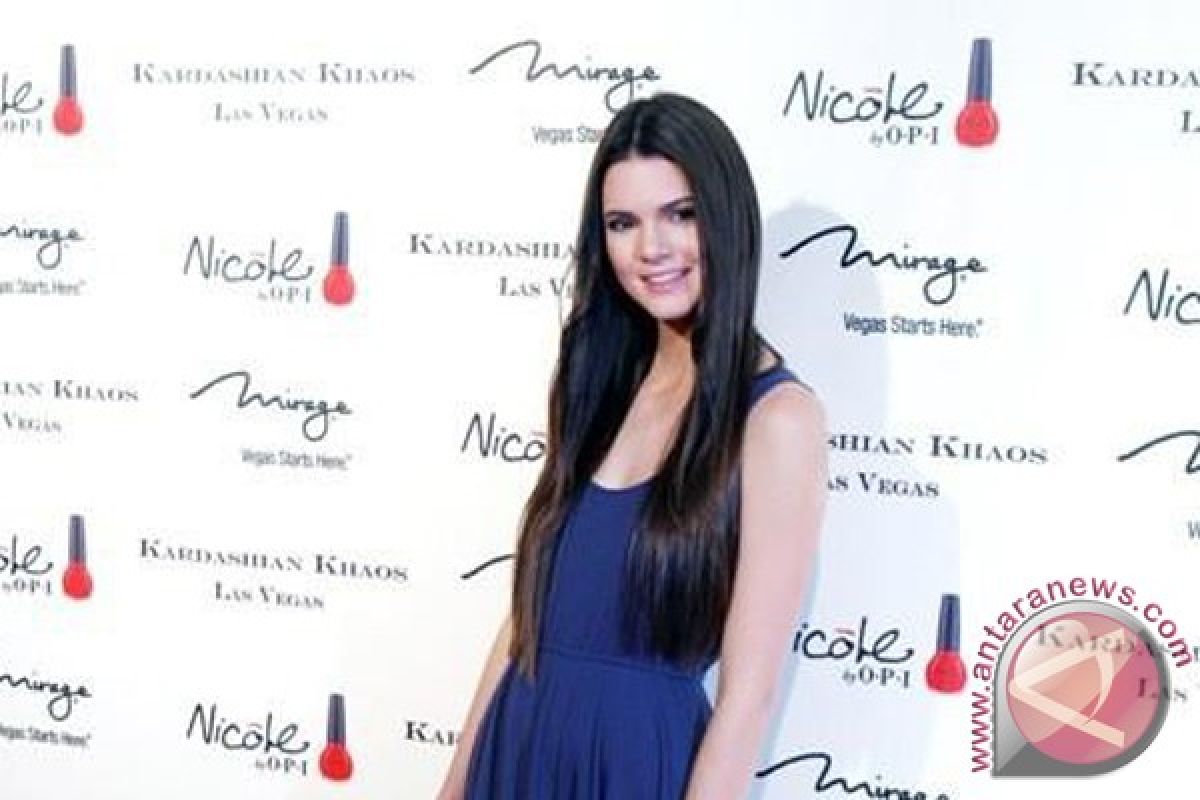 Kendall Jenner dan lainnya tumplek di Festival Coachella