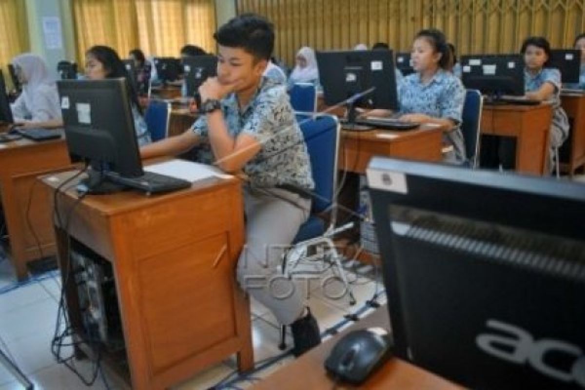 Trafo Terbakar, UN Online SMK 17 Temanggung Tertunda