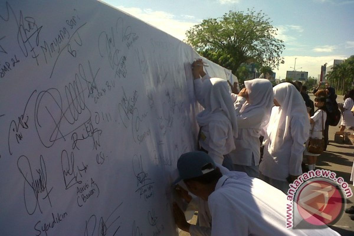 Pontianak Deklarasi Anti Narkoba Dan Pencegahan Karhutla 