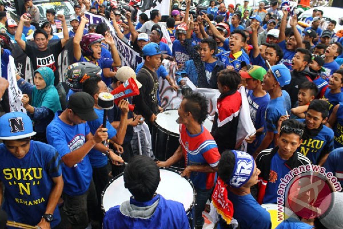 Ratusan Aremania minta dukungan DPRD