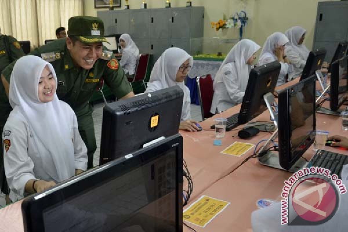 DPRD Makassar libatkan PLN-Telkom UN CBT
