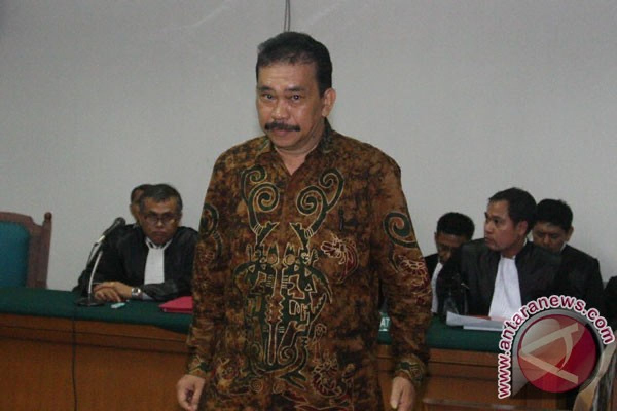 Bupati non-aktif Bonaran Situmeang divonis empat tahun penjara