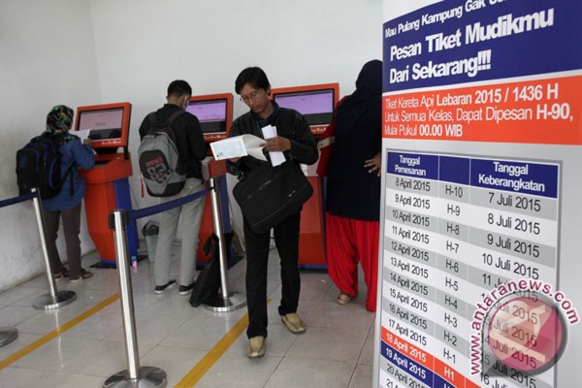 KAI berlakukan sistem check-in di Stasiun Pasar Senen