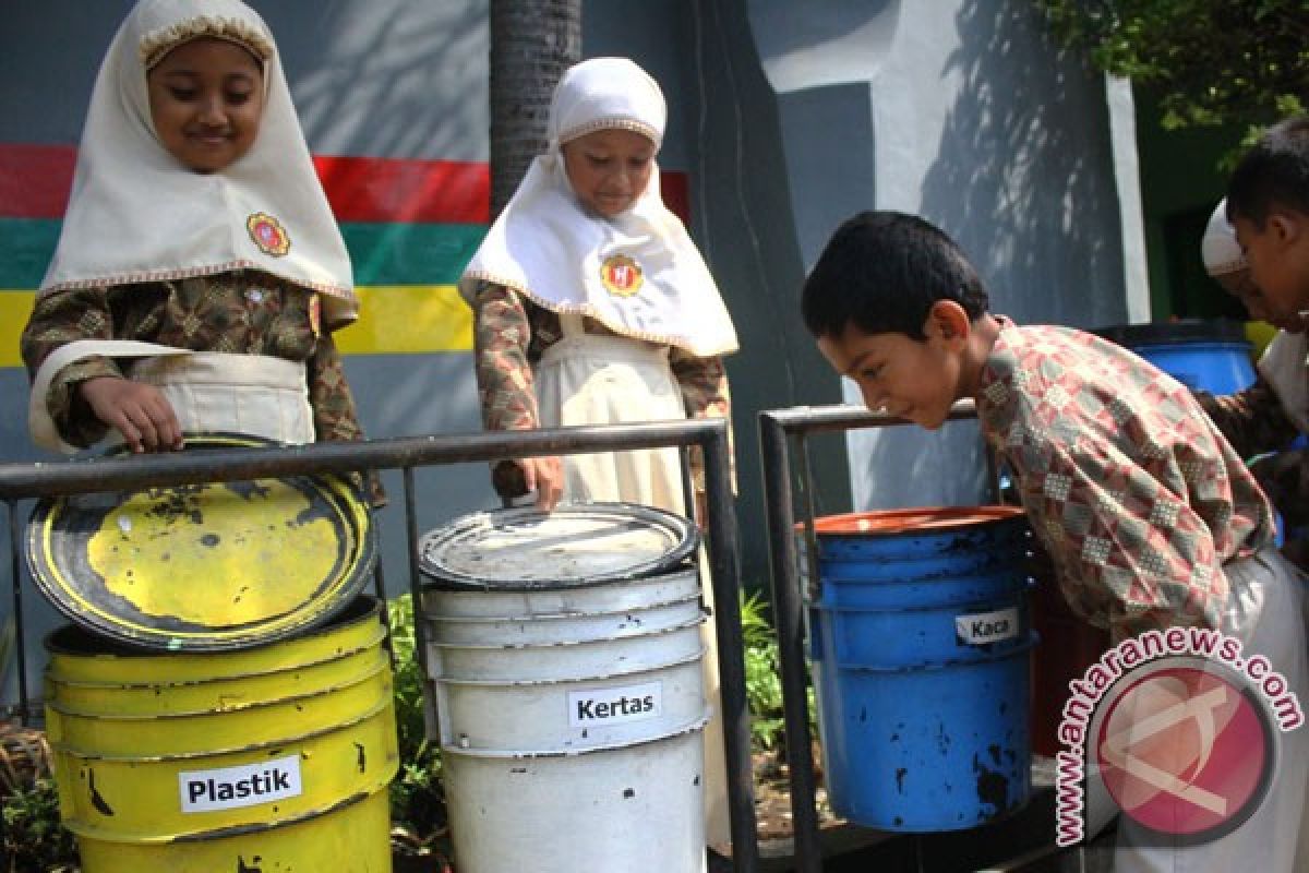 Banjarmasin sudah berhasil memilah 10 persen sampah