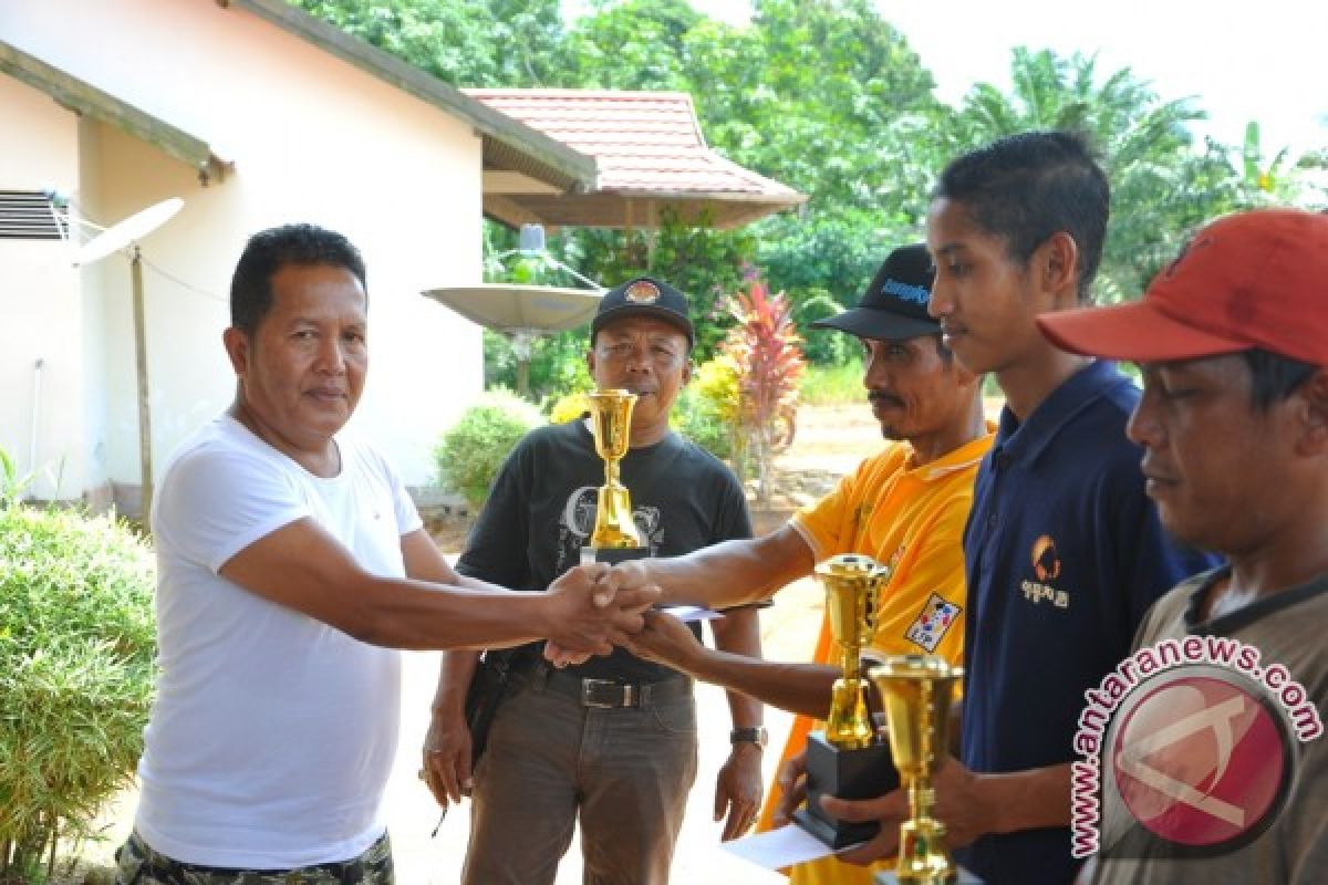 Pemkab Ketapang Gelar Lomba Olahraga Tradisional Enggrang