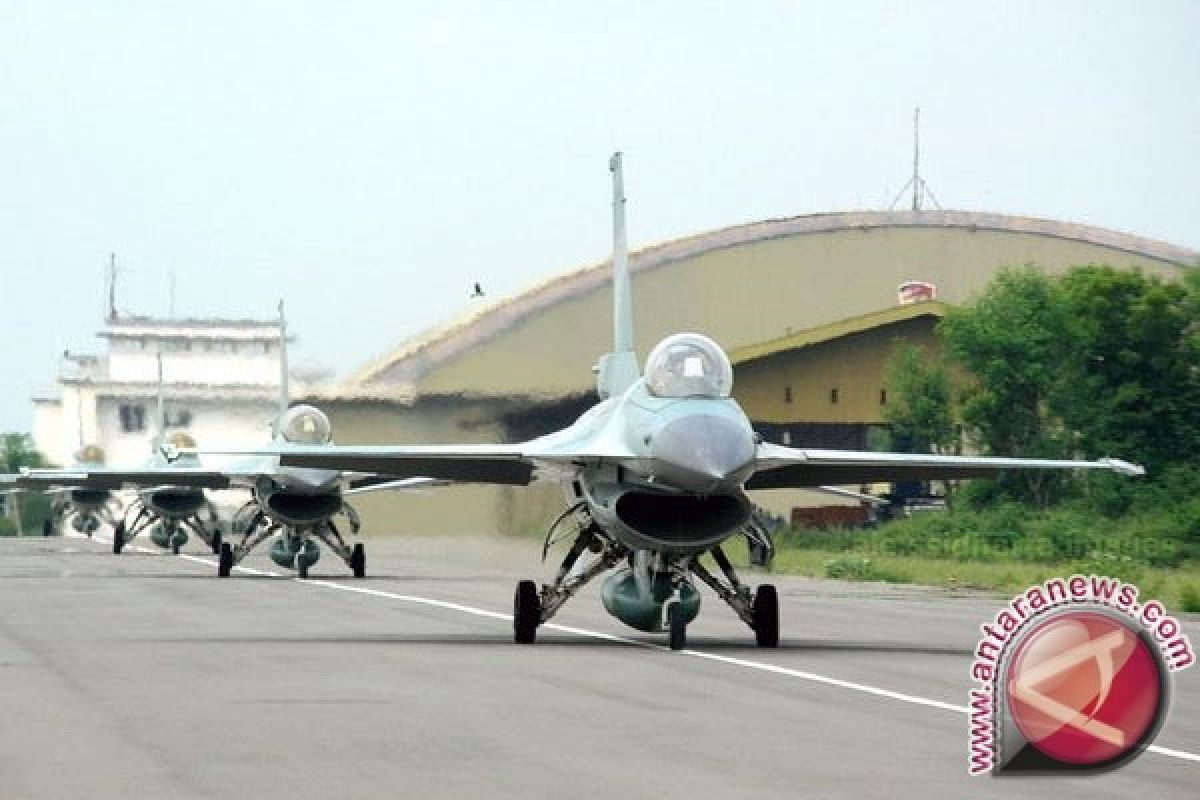 Pesawat F-16 Gagal Take Off Saat Pembaretan Jokowi