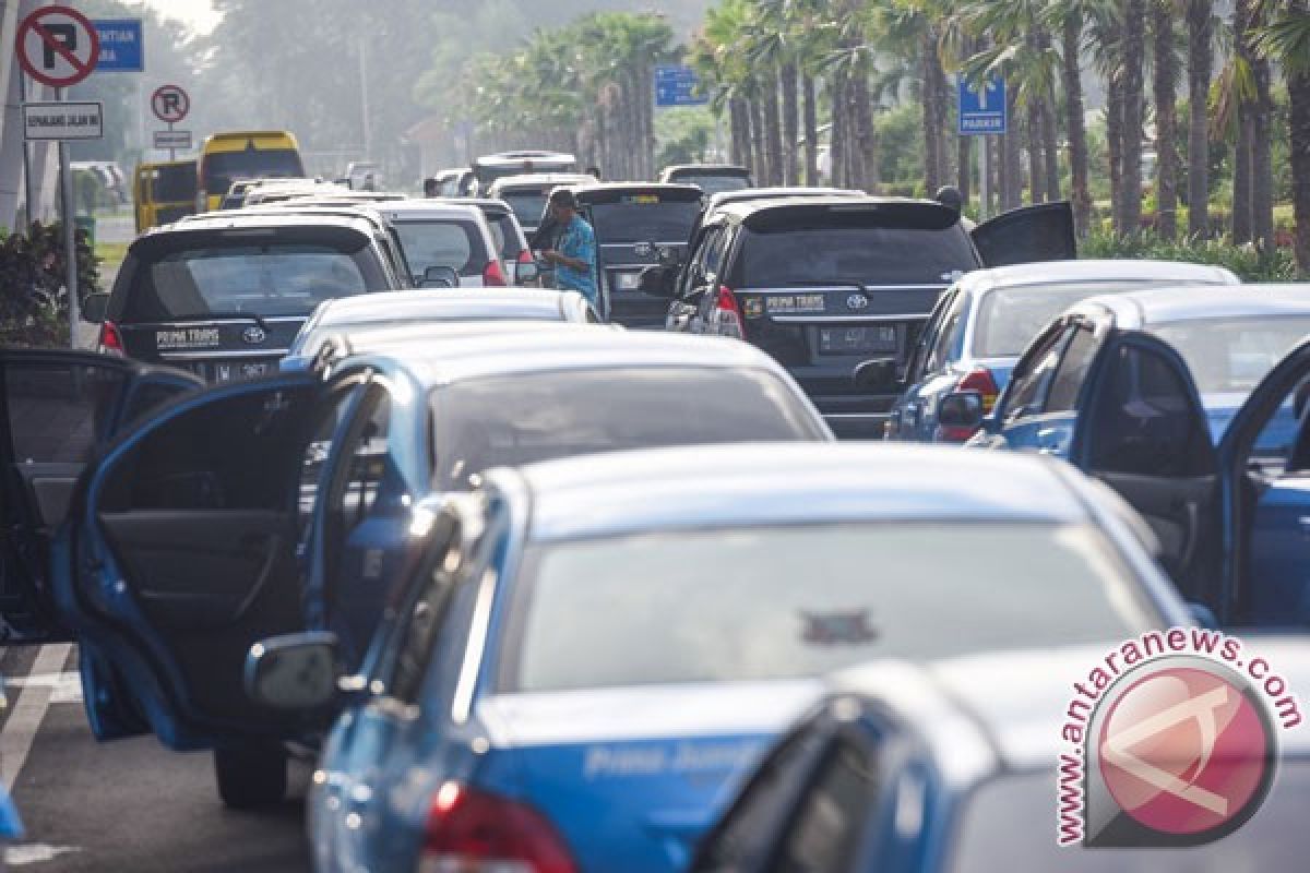 Dinas : pembahasan perda parkir Bekasi rampung 2016