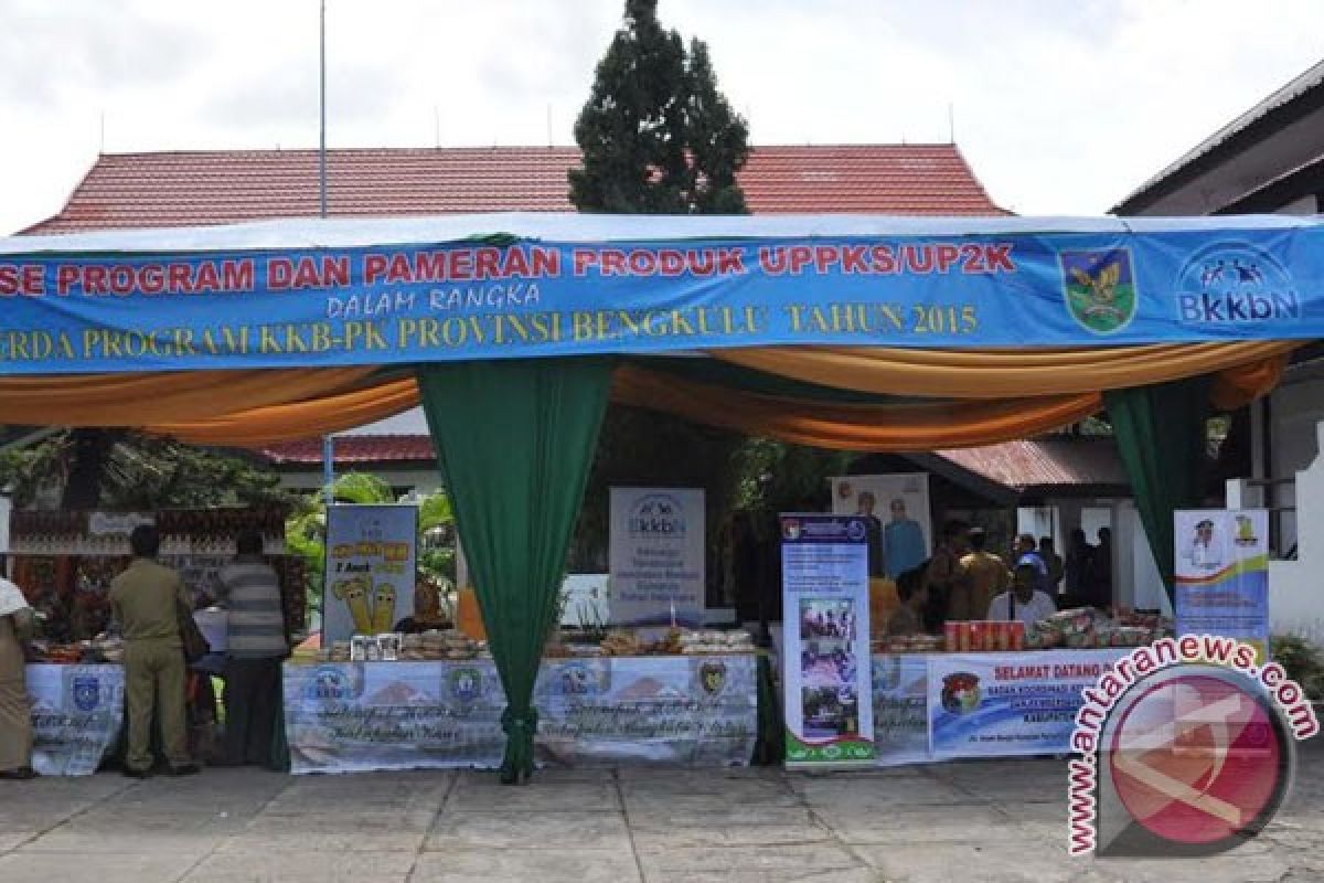 Gubernur Bengkulu ekspose program dan pameran produk UPPKS