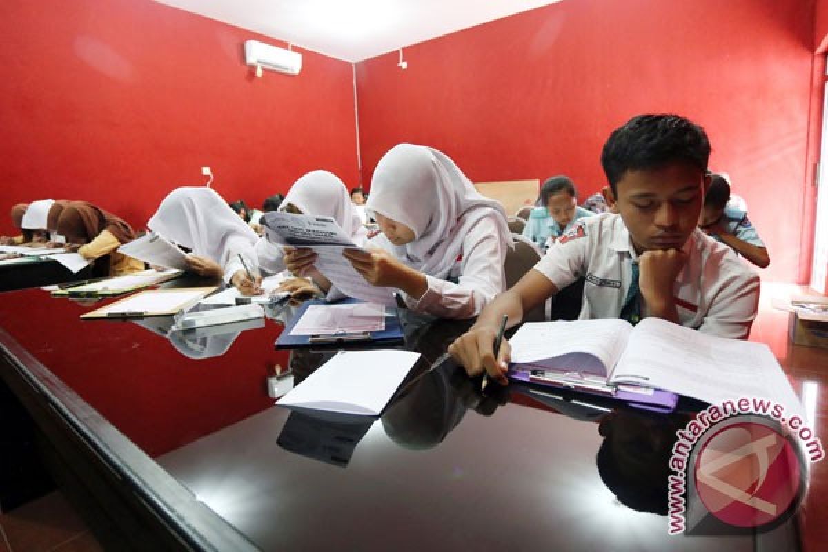 Siswa Palu siap hadapi UN SMP