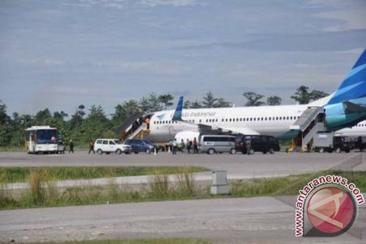 Jadwal penerbangan Garuda terganggu karena "hazard" 