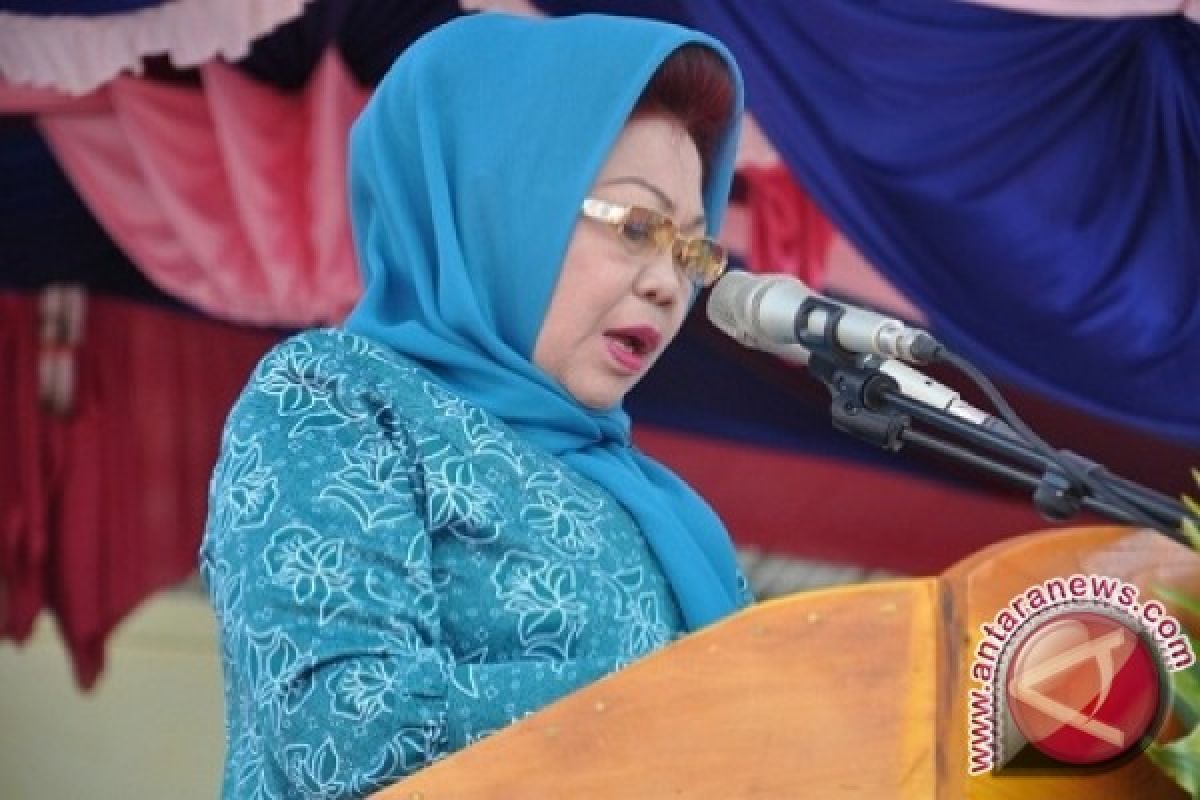 Peragaan busana batik Jambi meriahkan hari Kartini